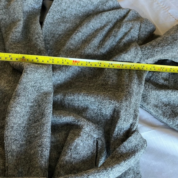 NWT rayon and wool wrap hooded coat Forever 21 - Picture 12 of 15